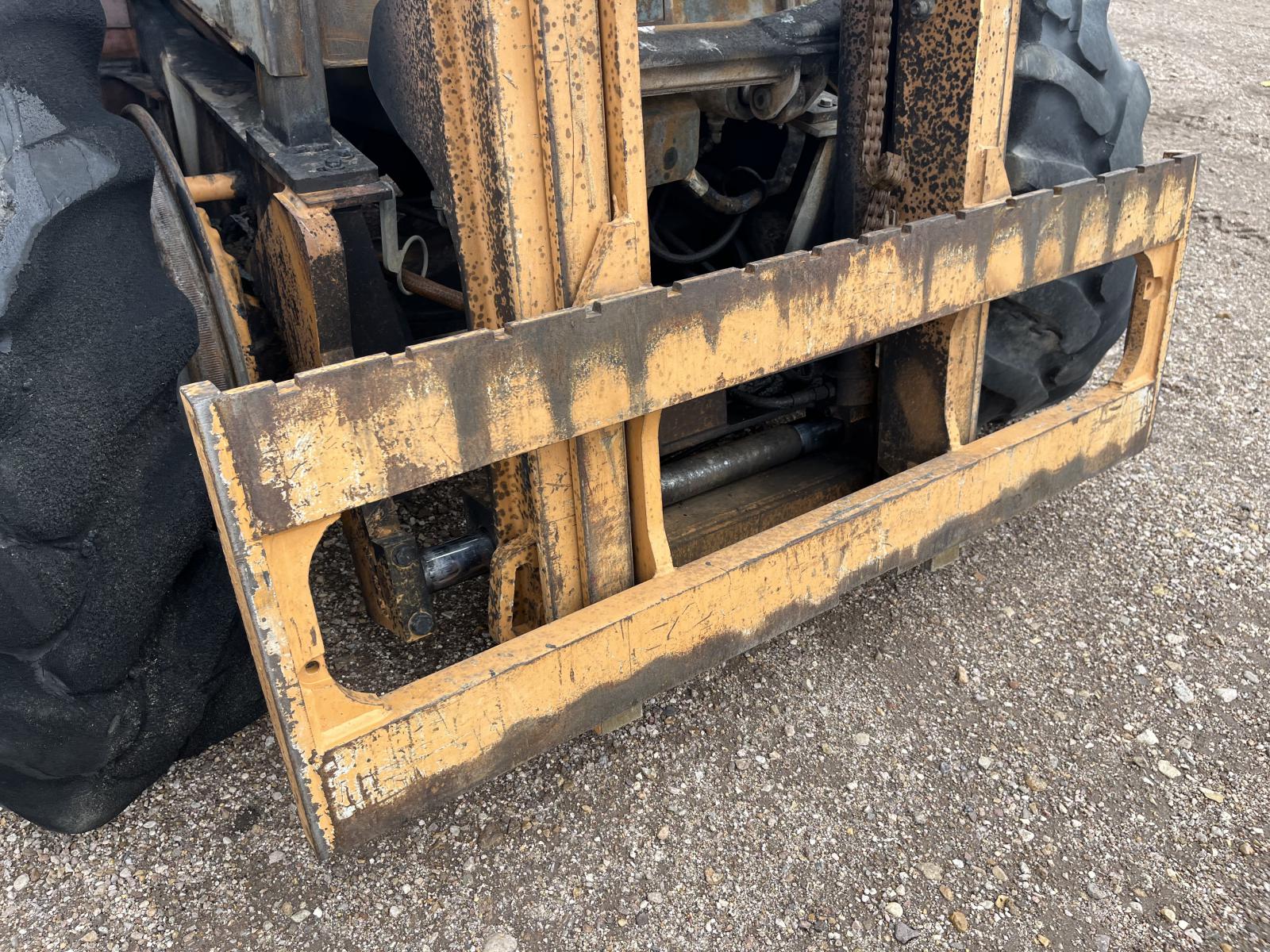 ./imagenes/INVOICE/2019/18188/CASE 586H (8).JPG